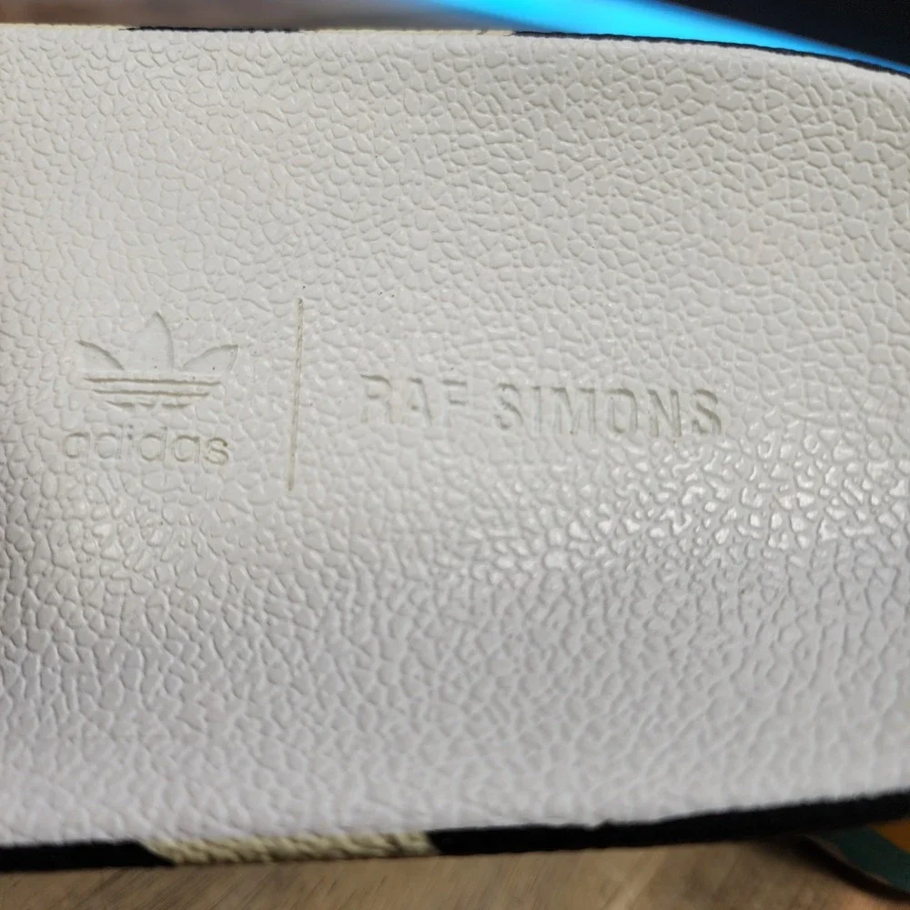 Adidas x Raf Simons Samba Adilette 